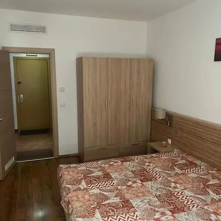Daire Living City Bükreş